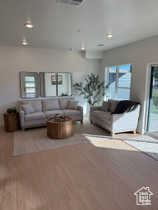 Photo 4 for 5824 N Jeeder Dr #70