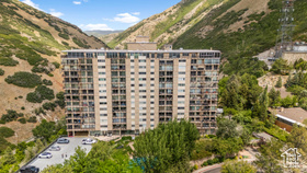 Photo 2 for 875 S Donner Way #302