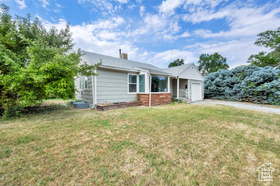 Photo 3 for 1067 W Signora Dr