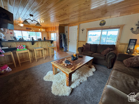 Photo 2 for 738 E Vanessa Ln #386