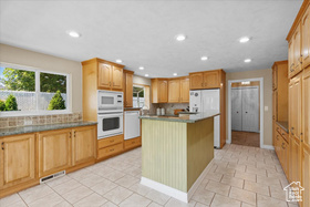 Photo 6 for 2963 S Grace St
