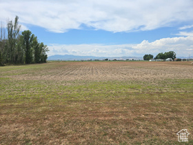 930 S 800 E MLS #2096664