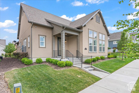 Photo 2 for 6153 W Poplar View Dr
