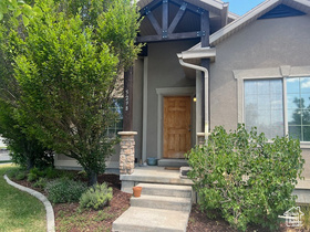 Photo 3 for 5298 W Icehouse Way