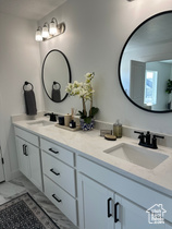 Photo 4 for 5393 N Orville St #427