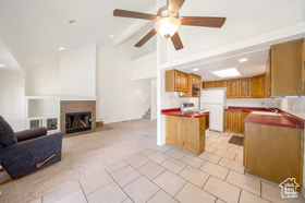 Photo 4 for 527 Applewood Dr