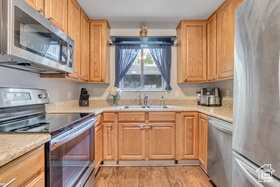Photo 4 for 5235 S Glendon St #W3