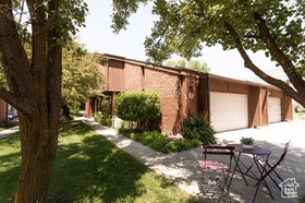 Photo 2 for 48 N White Barn Dr