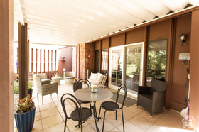 Photo 4 for 48 N White Barn Dr