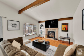 Photo 5 for 1481 W Bluemont Dr