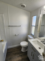Photo 6 for 208 E Crescentwood Dr
