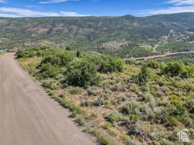 1819  Ridge Line Dr MLS #2097103