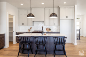 Photo 5 for 2777 N Buckskin Dr #211