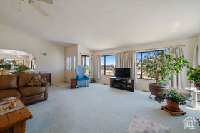 Photo 5 for 1387 N Mount Zion Dr