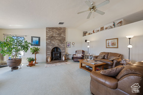 Photo 3 for 1387 N Mount Zion Dr