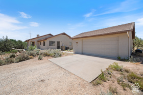 Photo 4 for 1387 N Mount Zion Dr