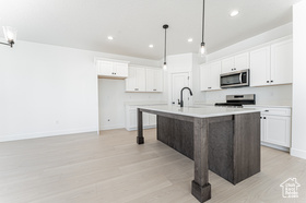 Photo 6 for 1079 N 3620 West #271
