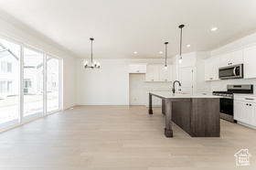 Photo 5 for 1079 N 3620 West #271