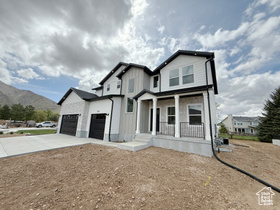 Photo 2 for 2237 E Parkside Cir