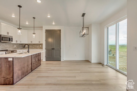 Photo 5 for 1344 N 1525 East #73