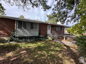 Photo 3 for 1844 Sorrento Dr