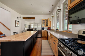 Photo 6 for 8817 E Mountain Valley Dr