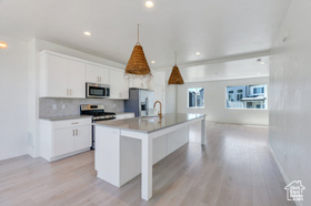 Photo 1 for 753 W Crystal Creek Rd