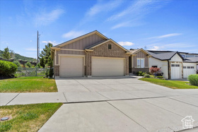 Photo 2 for 2681 E Sunshine Ct