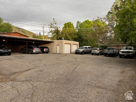 Photo 4 for 266 E Center St