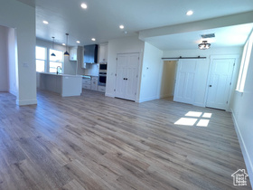 Photo 4 for 857 S Greenway Dr #LANEC