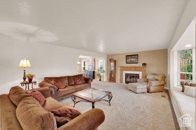 Photo 2 for 93 N Valley View Dr
