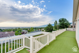 Photo 5 for 93 N Valley View Dr