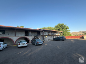 Photo 6 for 1170 S Cove View Rd