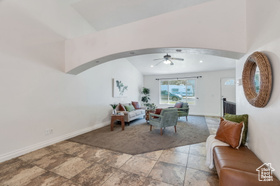 Photo 6 for 1435 N Spring Mountain