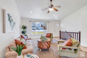 Photo 4 for 1435 N Spring Mountain