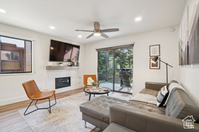 Photo 4 for 2025 Canyons Resort Dr #I1