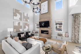 Photo 2 for 1691 W Royal Cir #404