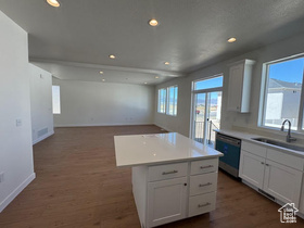 Photo 6 for 462 W Sapphire Dr #7016
