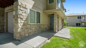 Photo 3 for 8457 S Ivy Springs Ln