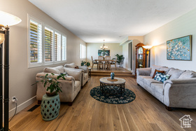 Photo 3 for 2148 E Pinecrest Ln