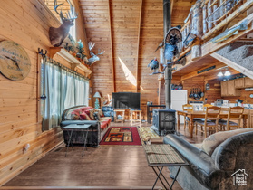 Photo 6 for 1303 Deer Ln #11-C