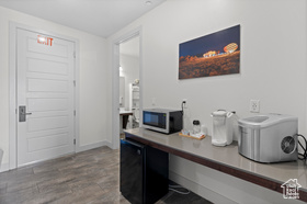Photo 5 for 5160 W Villas North Dr #6-102