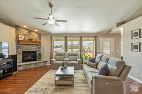 Photo 4 for 4364 N Rose Springs Rd