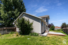 Photo 4 for 114 E Mountain Valley Ct