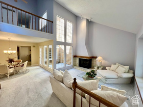 Photo 3 for 3431 S Brook View Ln