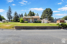 Photo 5 for 403 Highland Dr