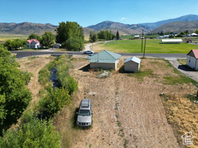 Photo 4 for 481 Main St