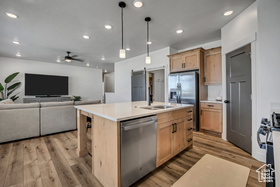 Photo 4 for 590 W Durfee St
