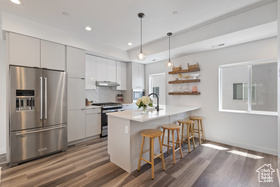 Photo 2 for 1660 S Major St #8