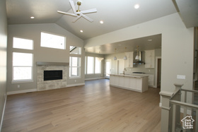 Photo 2 for 674 E Mountain Rd #184